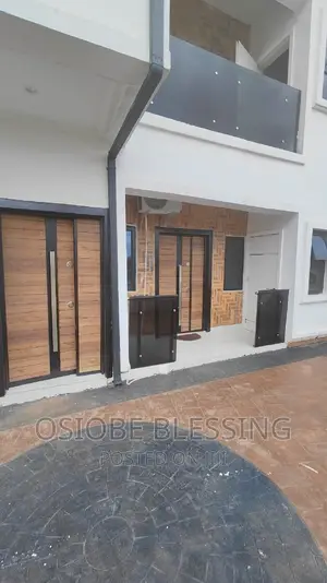 Newly Renovated 4bedrooms Duplex in G.R.A Benin City