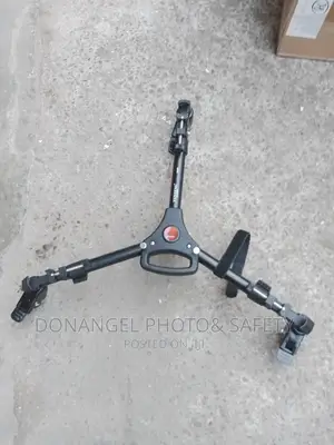 Tripod Dolly
