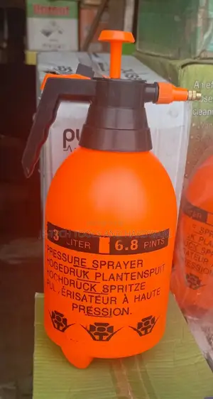 Hand Pressure Sprayer Bottle, Multi-Functional Water Sprayer
