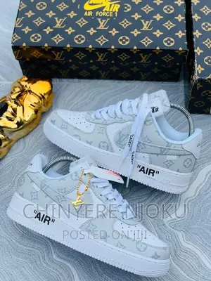 Men's Canvas