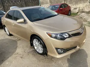 Toyota Camry 2012 Gold