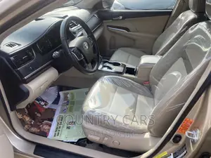Toyota Camry 2012 Gold