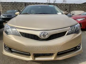 Toyota Camry 2012 Gold