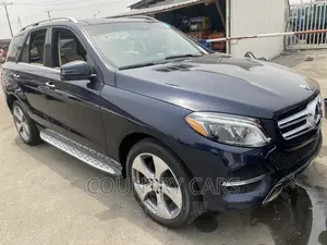 Mercedes-Benz GLE-Class GLE 350d 4MATIC 2017 Blue