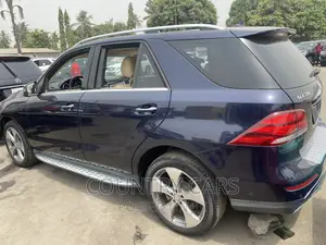 Mercedes-Benz GLE-Class GLE 350d 4MATIC 2017 Blue
