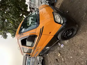 Suzuki Every 2010 Yellow