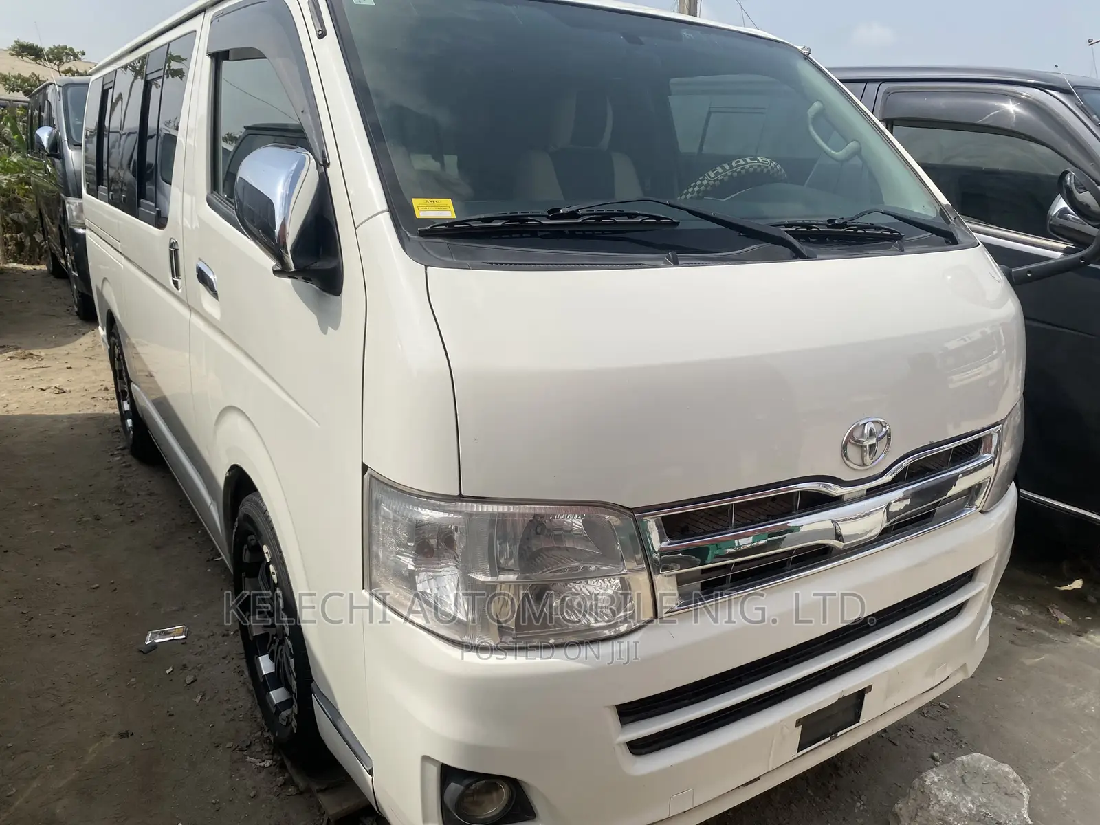 Toyota HiAce 2012 White