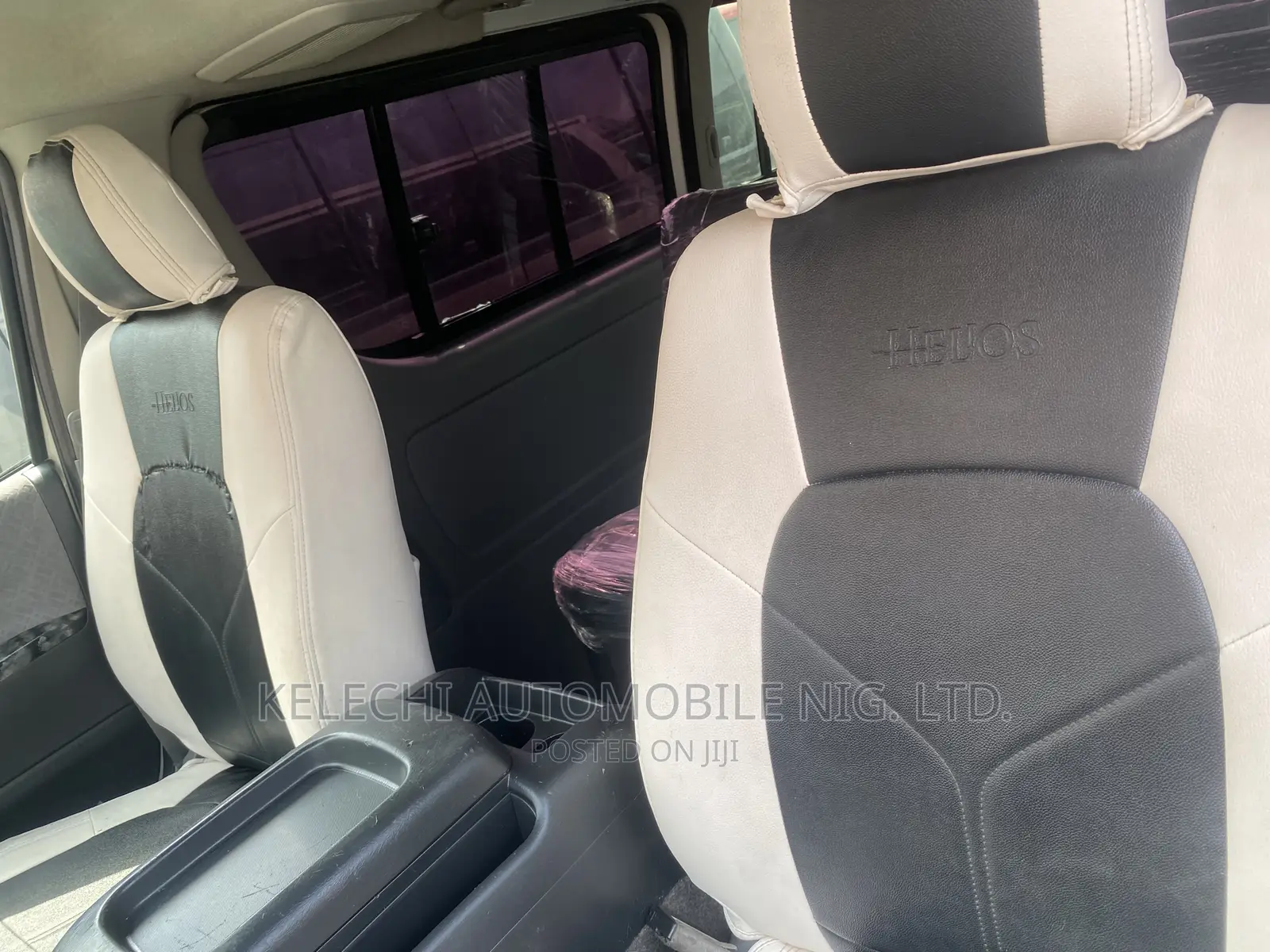 Toyota HiAce 2012 White