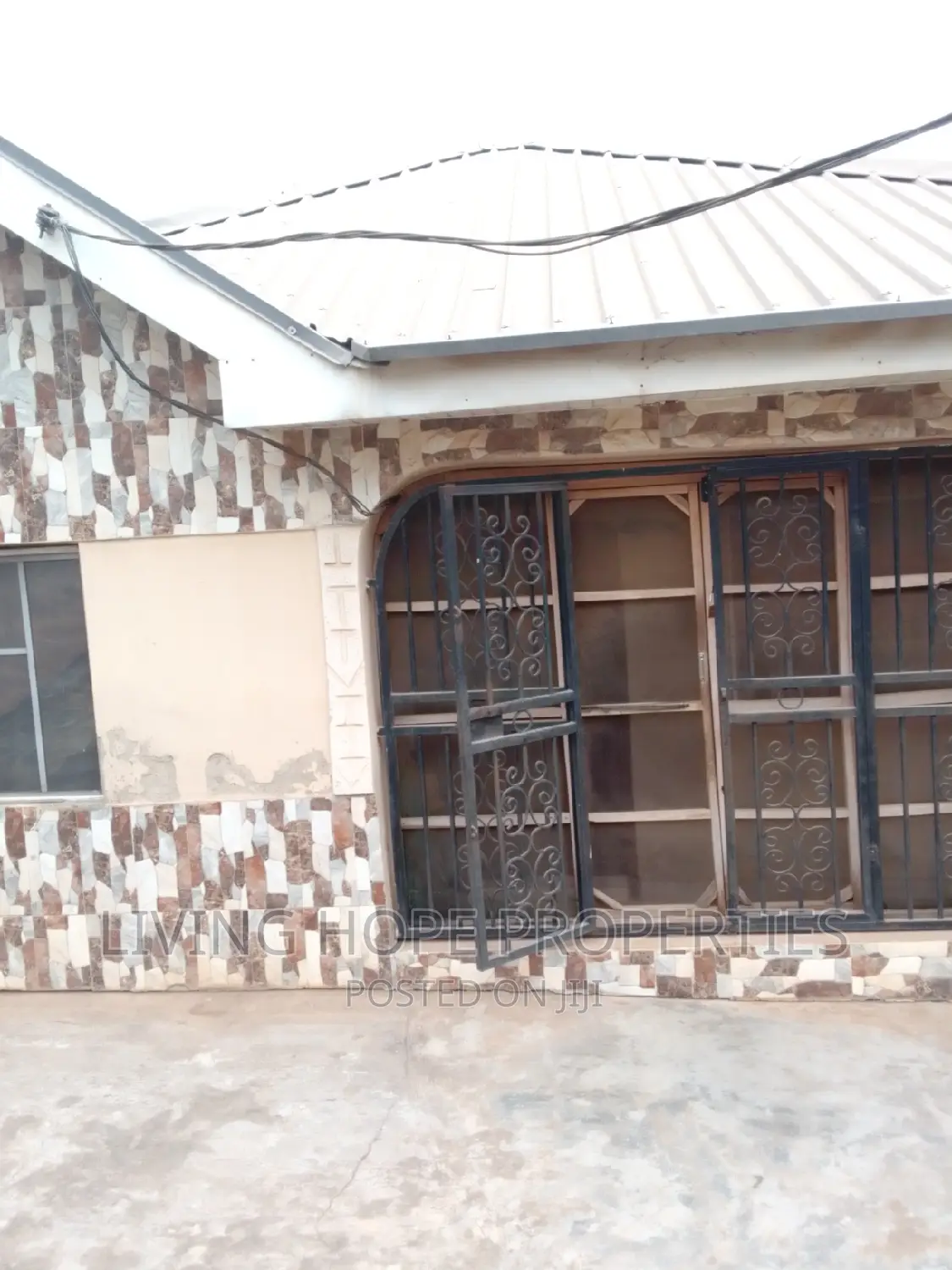 Furnished 2bdrm Block of Flats in Makogi, Obafemi-Owode for sale