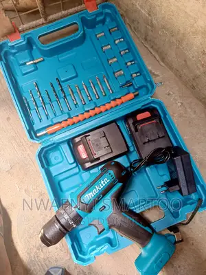 Double Battery Iron Head Drilling Machine