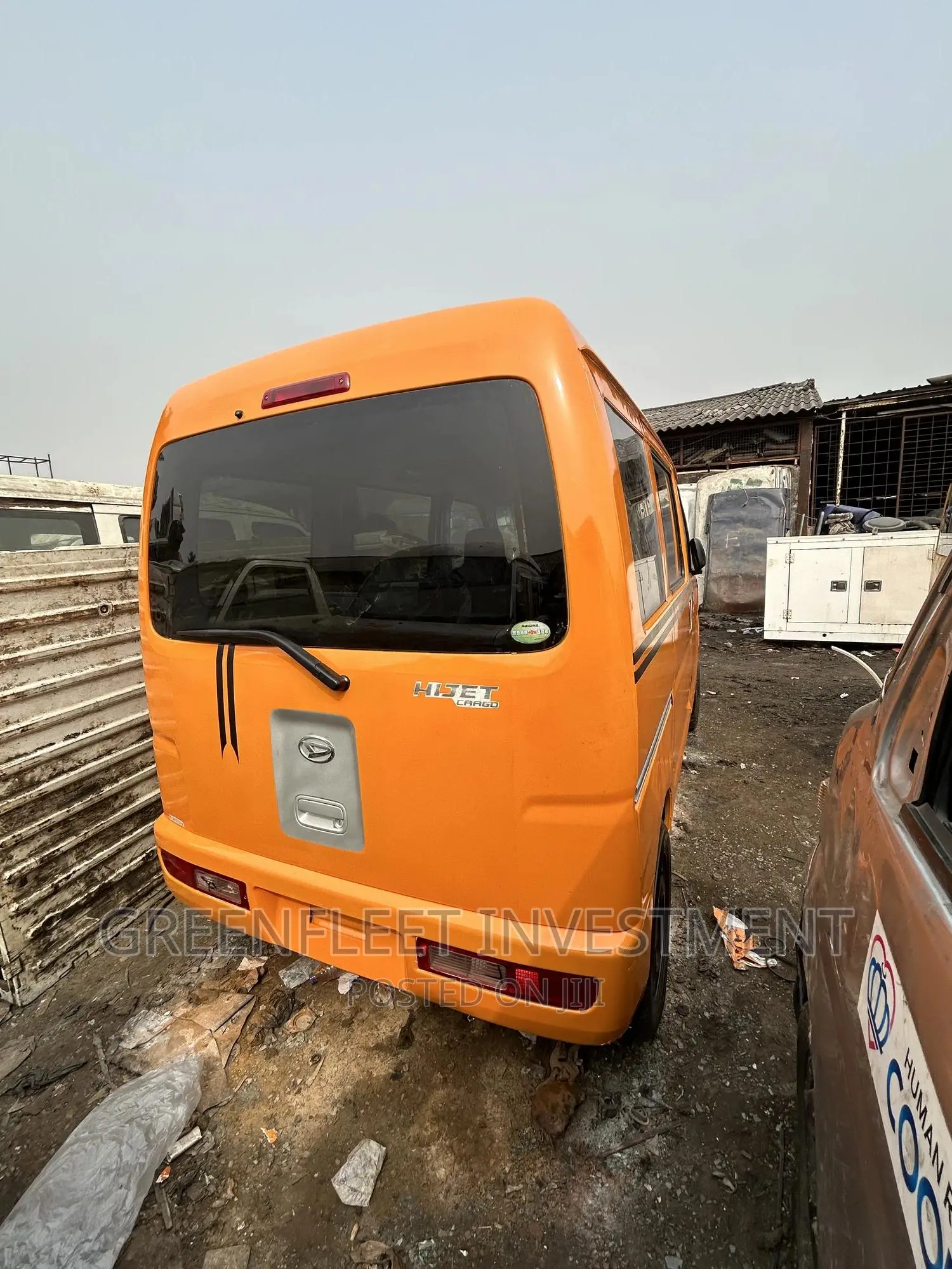 Daihatsu Hijet 2012 Yellow