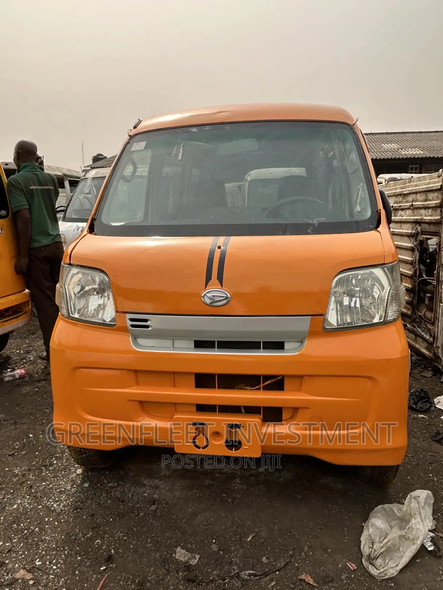 Daihatsu Hijet 2012 Yellow