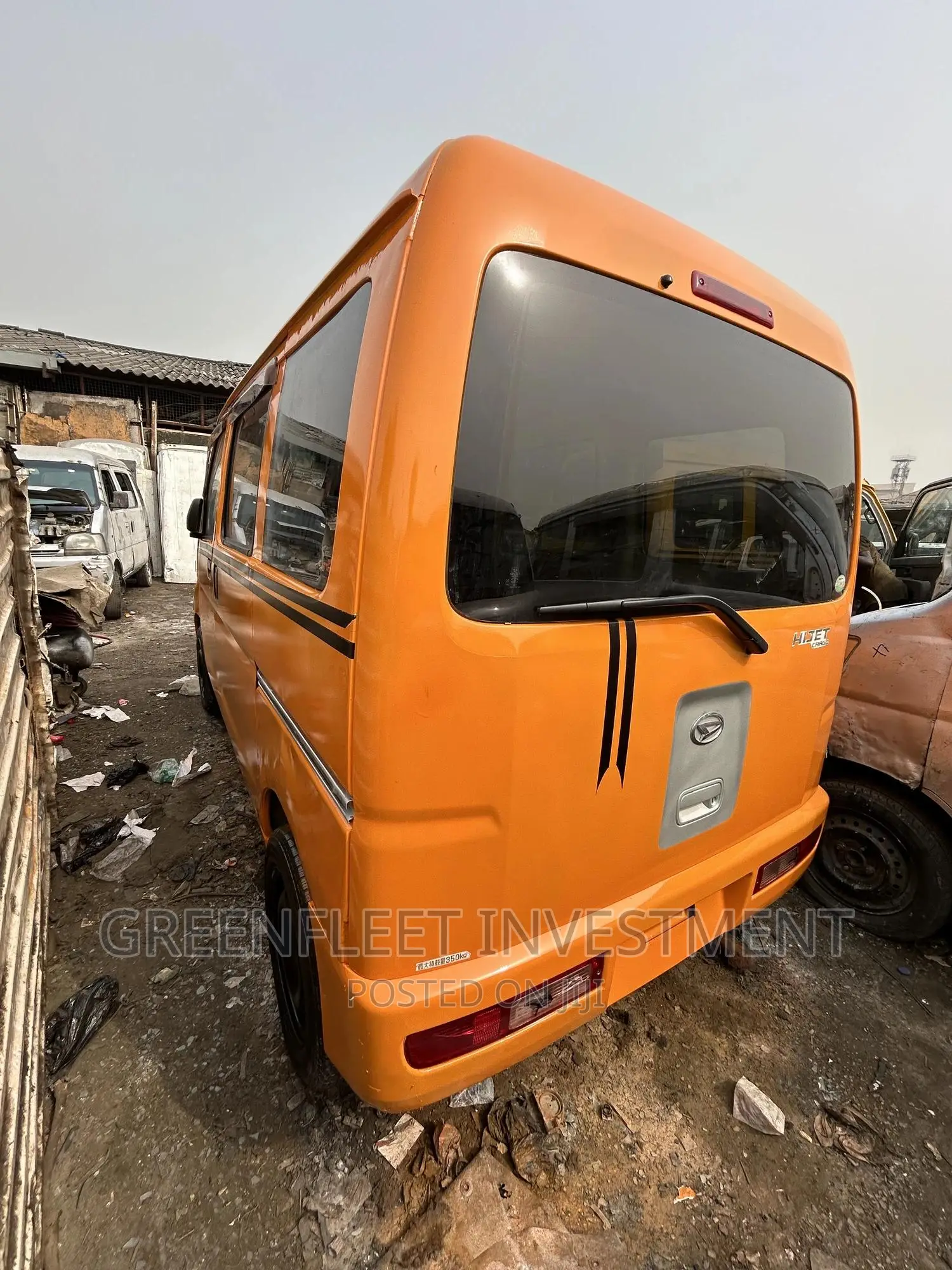 Daihatsu Hijet 2012 Yellow