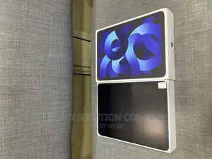 Apple iPad Air (2022) 64 GB Blue