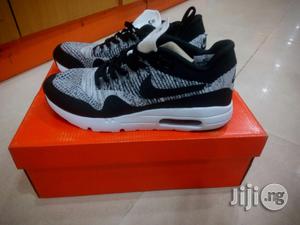 Nike Juggling Sneakers