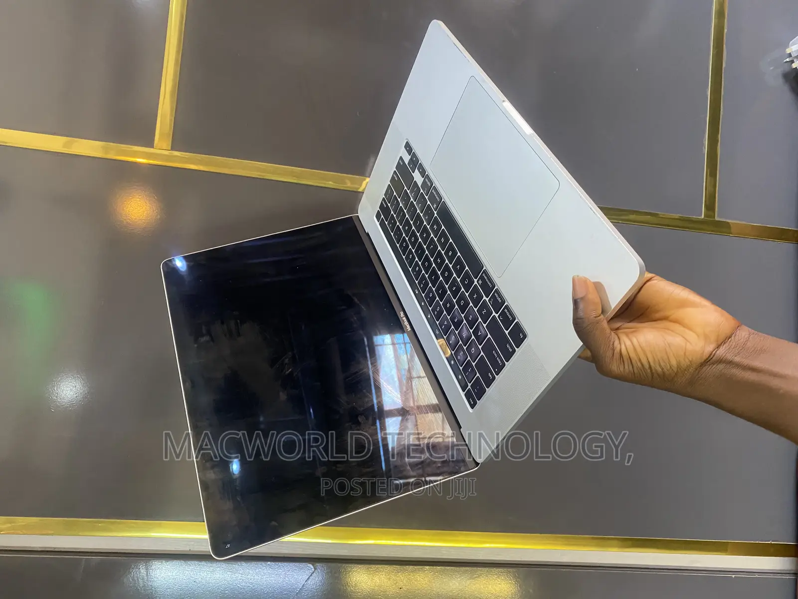 Laptop Apple MacBook Pro 2019 16GB Intel Core I9 SSD 1T