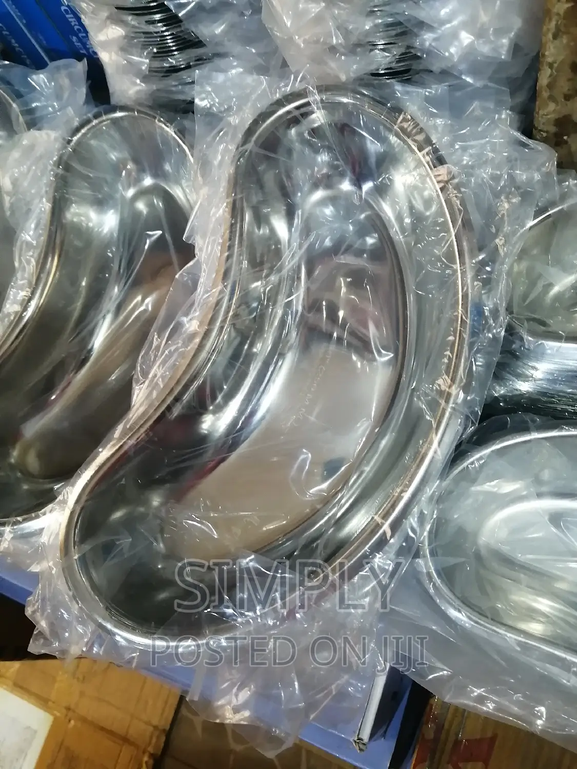 Kidney Dish Available