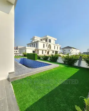 Furnished 5bdrm Duplex in Lekki for sale