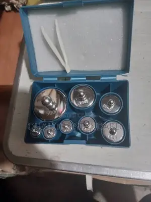 Uk Standard Box of Weight