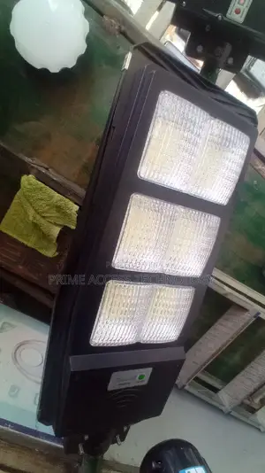 6 Eyes Solar AIO Street Lights