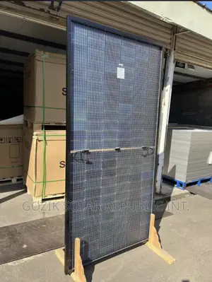 550w Canadian Cells Solar Panel