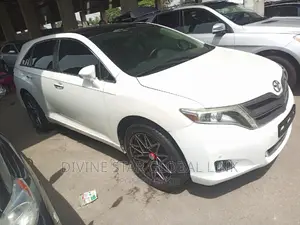Photo - Toyota Venza 2014 White