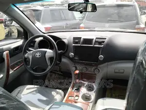 Toyota Highlander 2012 Silver