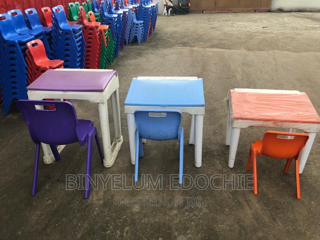 Altak Student Chair and Locker