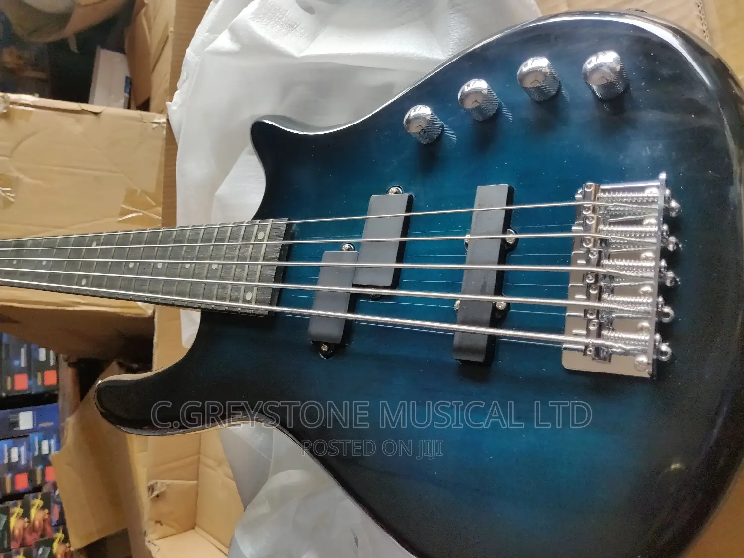 Bass Guitar 5strings KMV