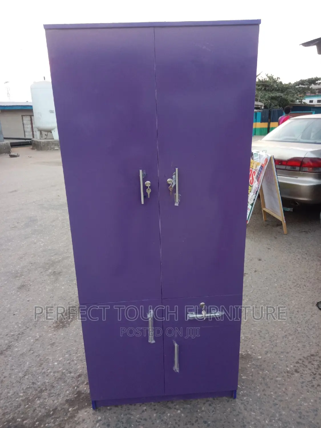 32" by 6ft Wardrobe