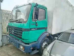 Mercedes Actros Container Body