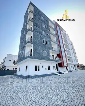 4bdrm Apartment in Osapa london for sale
