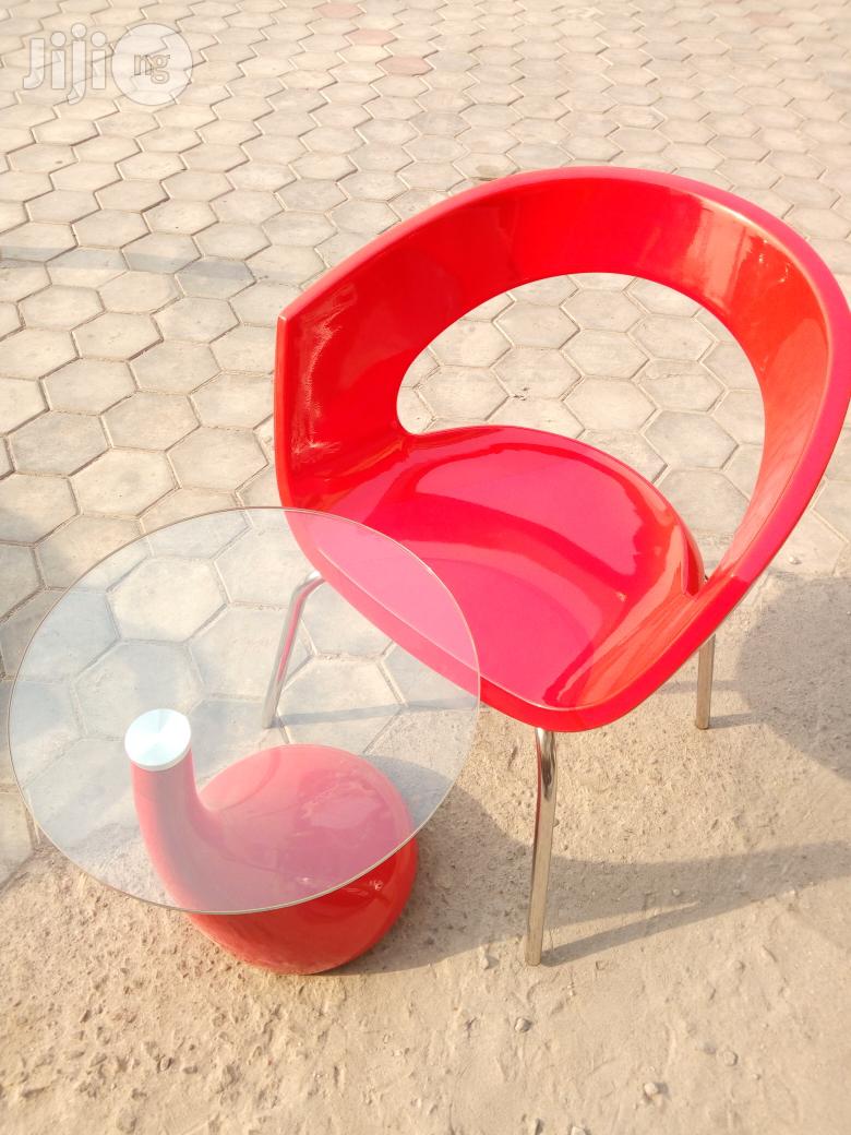 Portable B15 Discussion Table With Chair