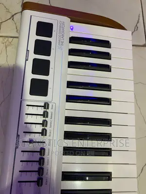 Quality Arturia Analog Experience Lab 49 Midi Keyboard