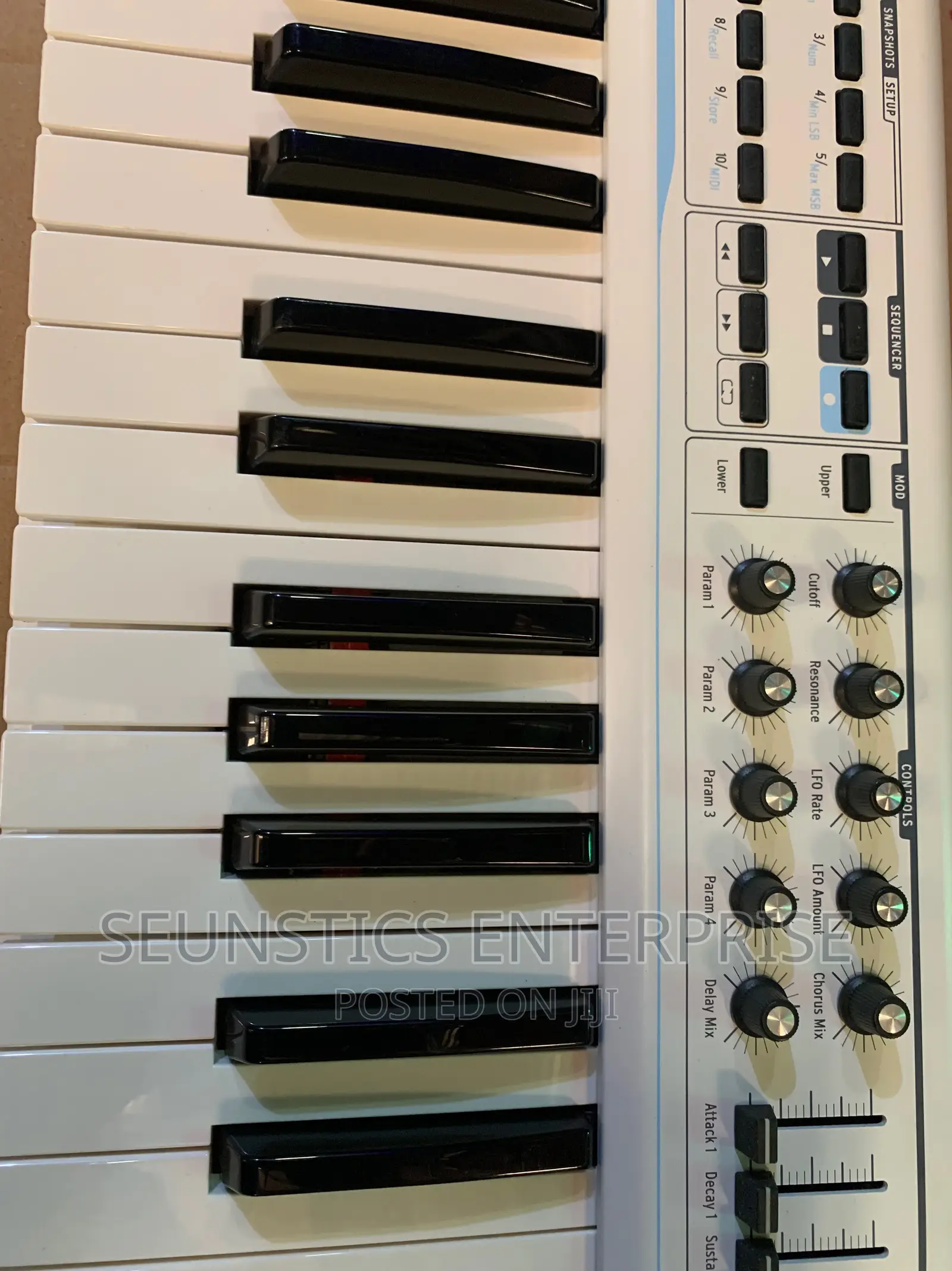 Quality Arturia Analog Experience Lab 49 Midi Keyboard