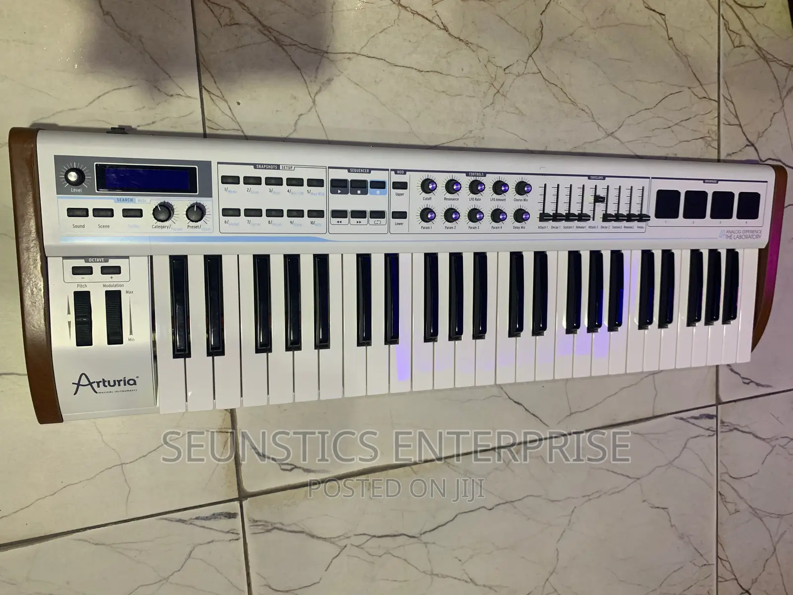 Quality Arturia Analog Experience Lab 49 Midi Keyboard