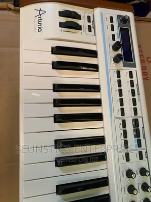 Quality Arturia Analog Experience Lab 49 Midi Keyboard