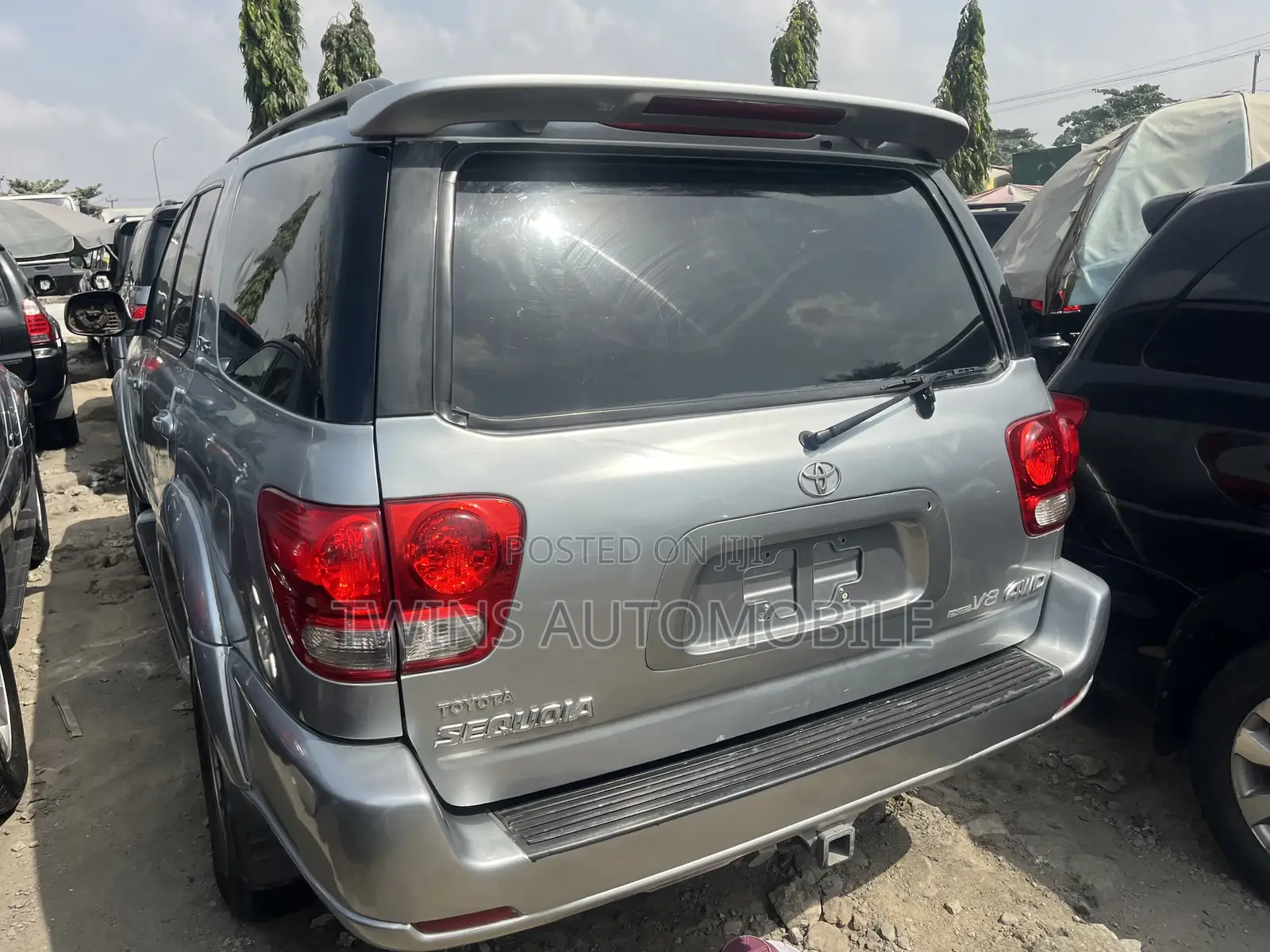 Toyota Sequoia 2007 Silver