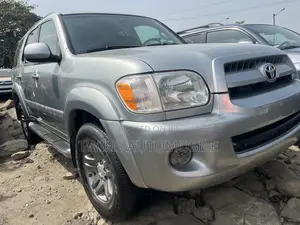 Toyota Sequoia 2007 Silver