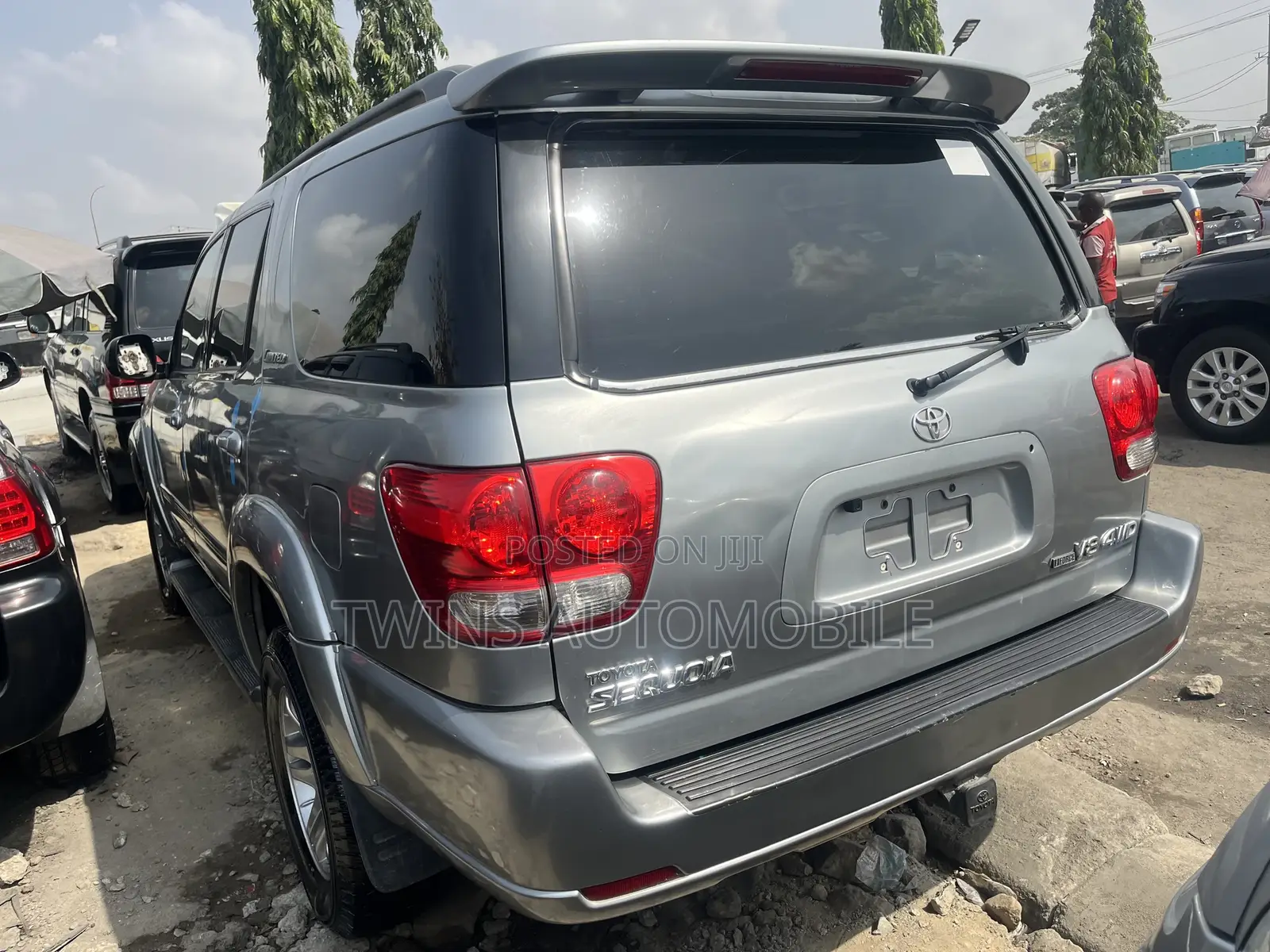 Toyota Sequoia 2006 Silver