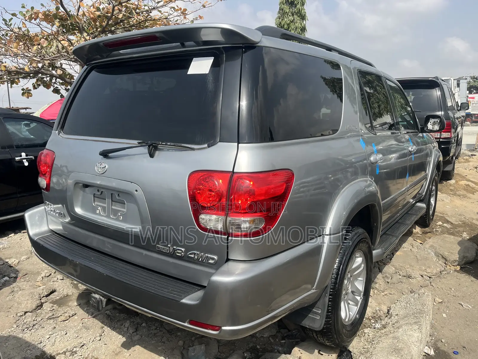 Toyota Sequoia 2006 Silver