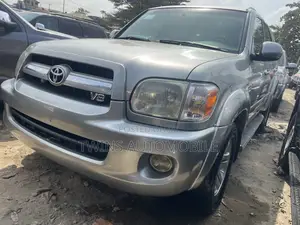Toyota Sequoia 2006 Silver