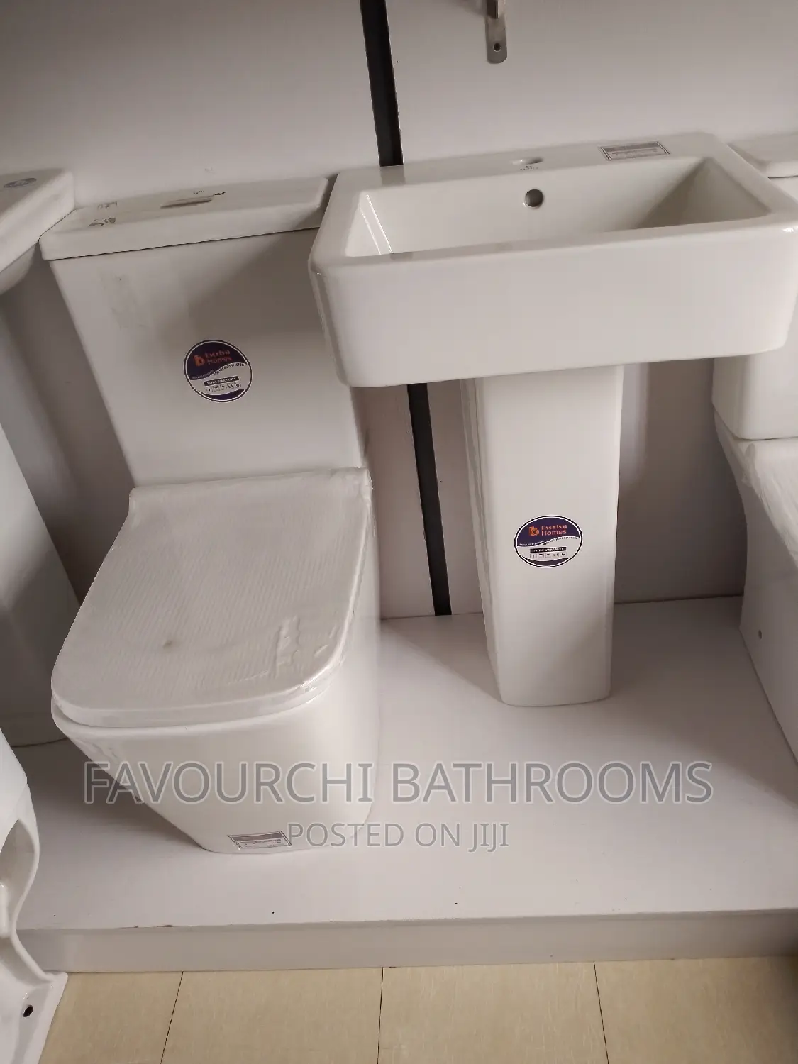 Close Coupled WC