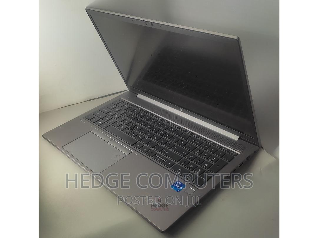 Laptop HP ZBook Firefly G8 16GB Intel Core i7 SSD 512GB