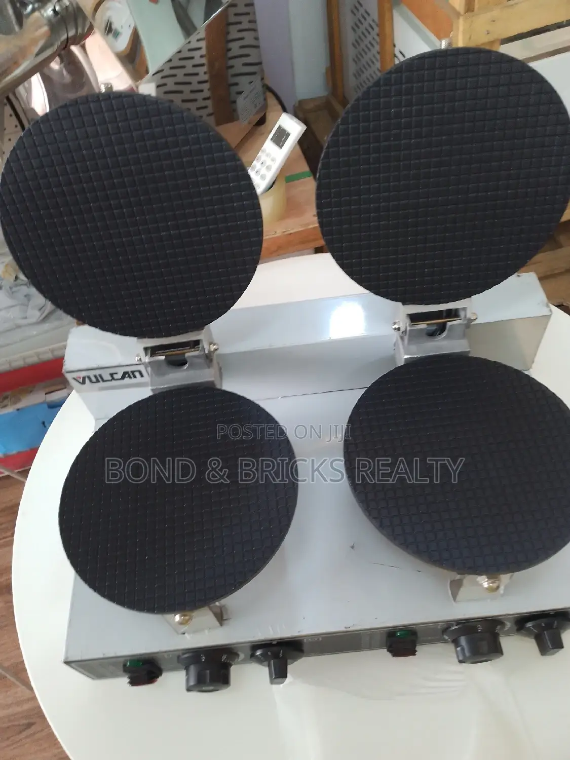 Double Cone Machine