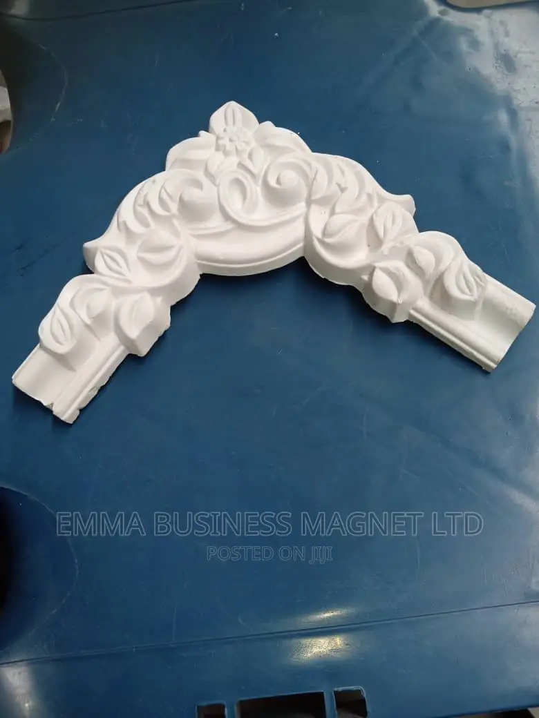 High Quality Corner Cornices