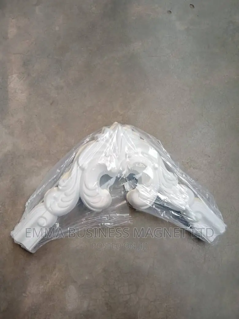 High Quality Corner Cornices