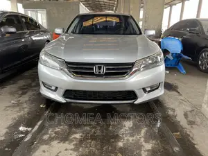 Photo - Honda Accord 2012 Silver