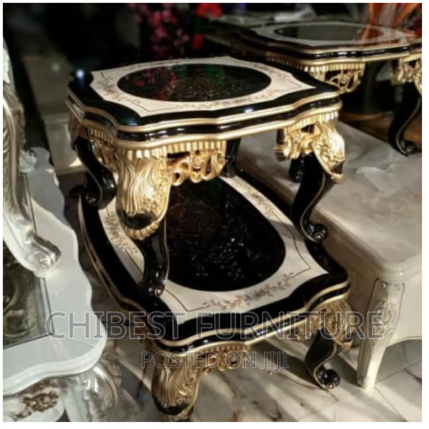 Standard Center Table With Side Stools