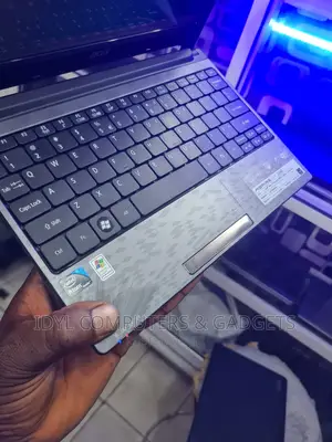 Laptop Acer Aspire One 2GB Intel Atom HDD 160GB
